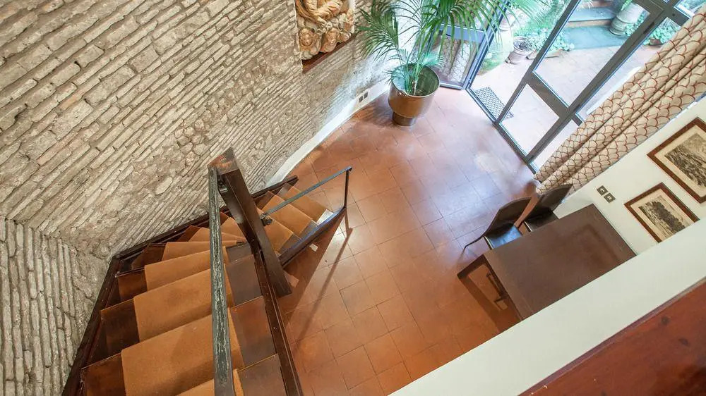 Elegant Pantheon Suite
