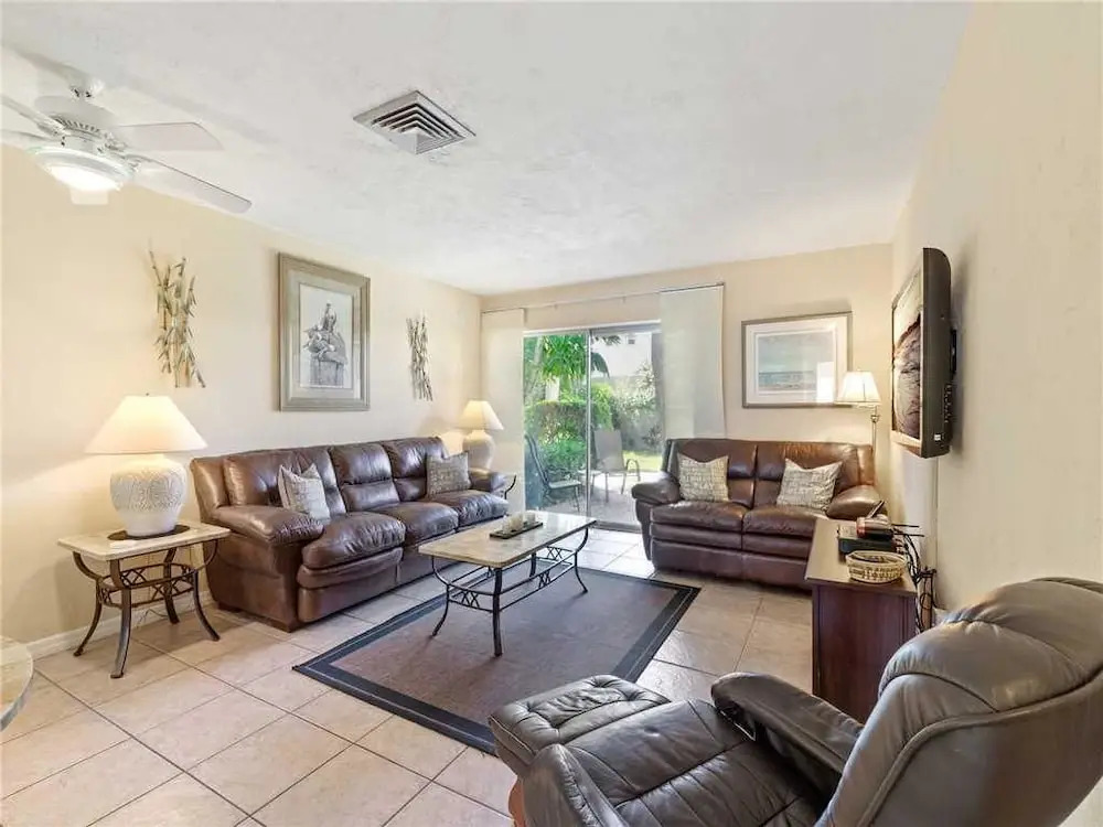 Jamaica Royale 101 - Two Bedroom Condo