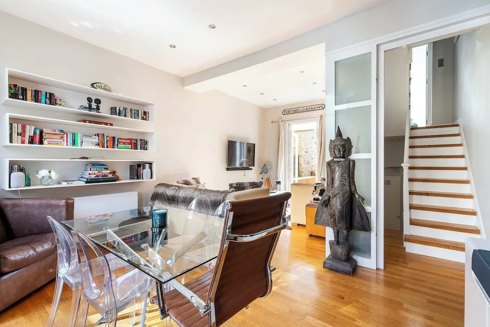 Charming Two Bed Maisonette in Notting Hill