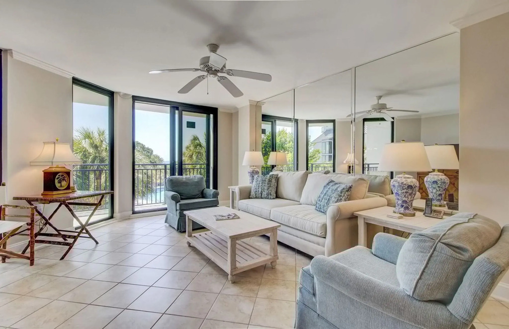 216 C Shipwatch by Avantstay Shared Pool + Ocean Views + Walk to the Beach