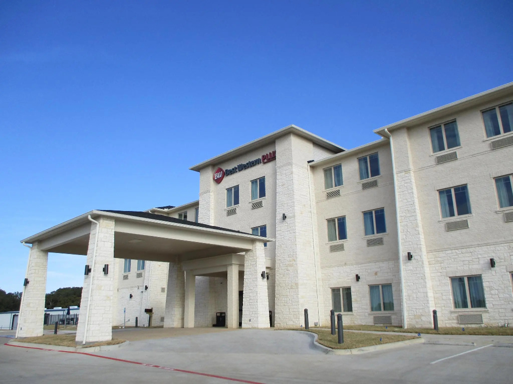 Merica Inn & Suites