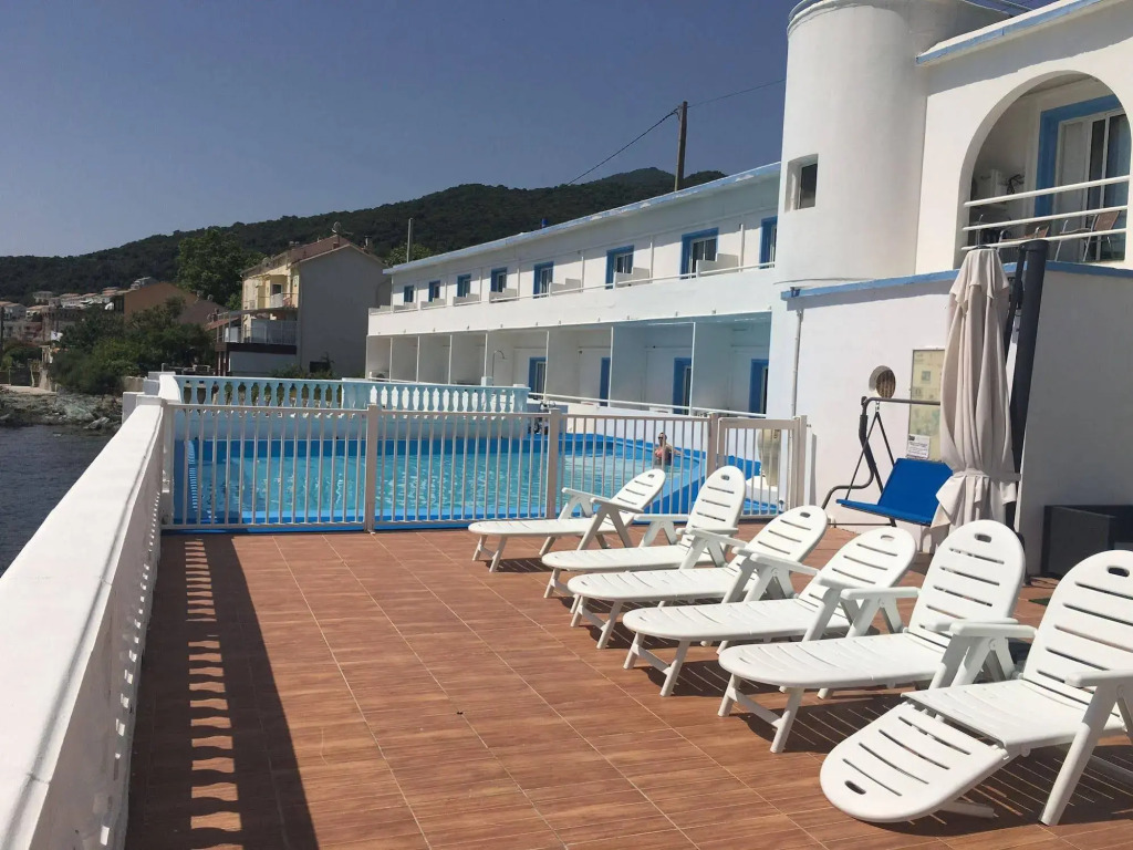 Hotel Ariana
