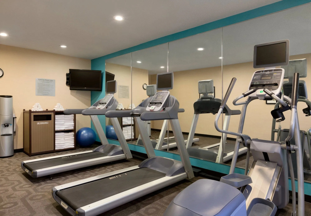 SureStay by Best Western Bismarck