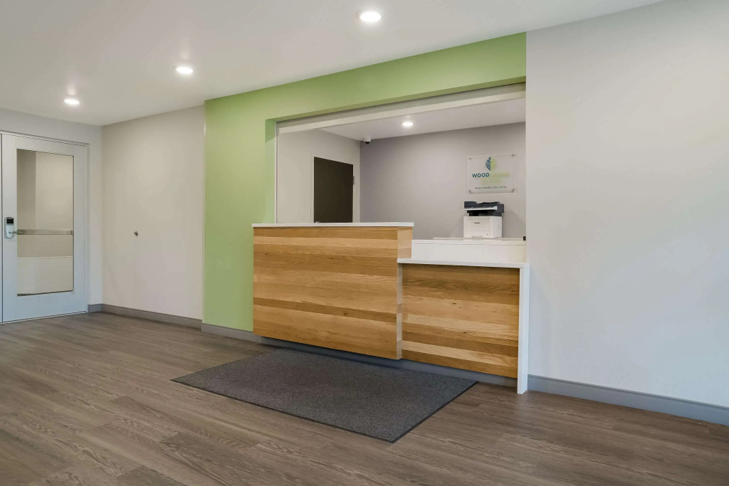 WoodSpring Suites Detroit Sterling Heights