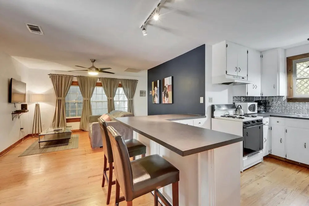 7BR 4BA Unique House and Cottage South Congress Austin by RedAwning