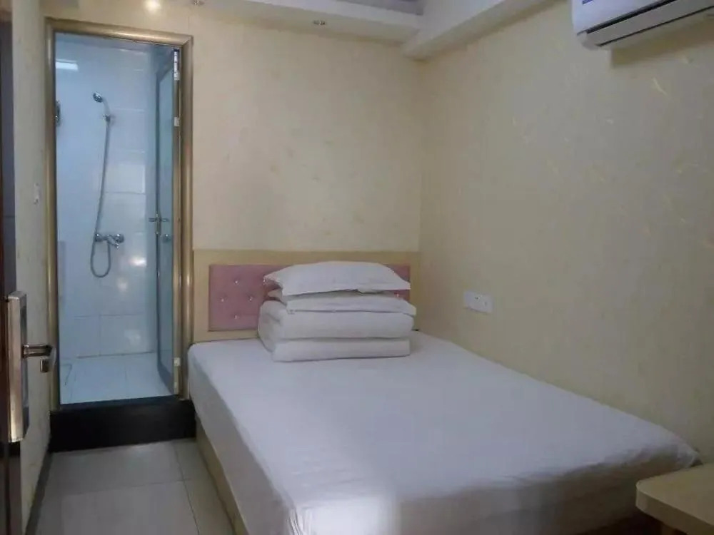 Jintaohong Taoyuan Hotel