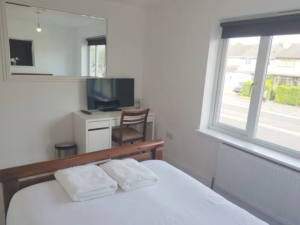 Oxford Modern Guest House