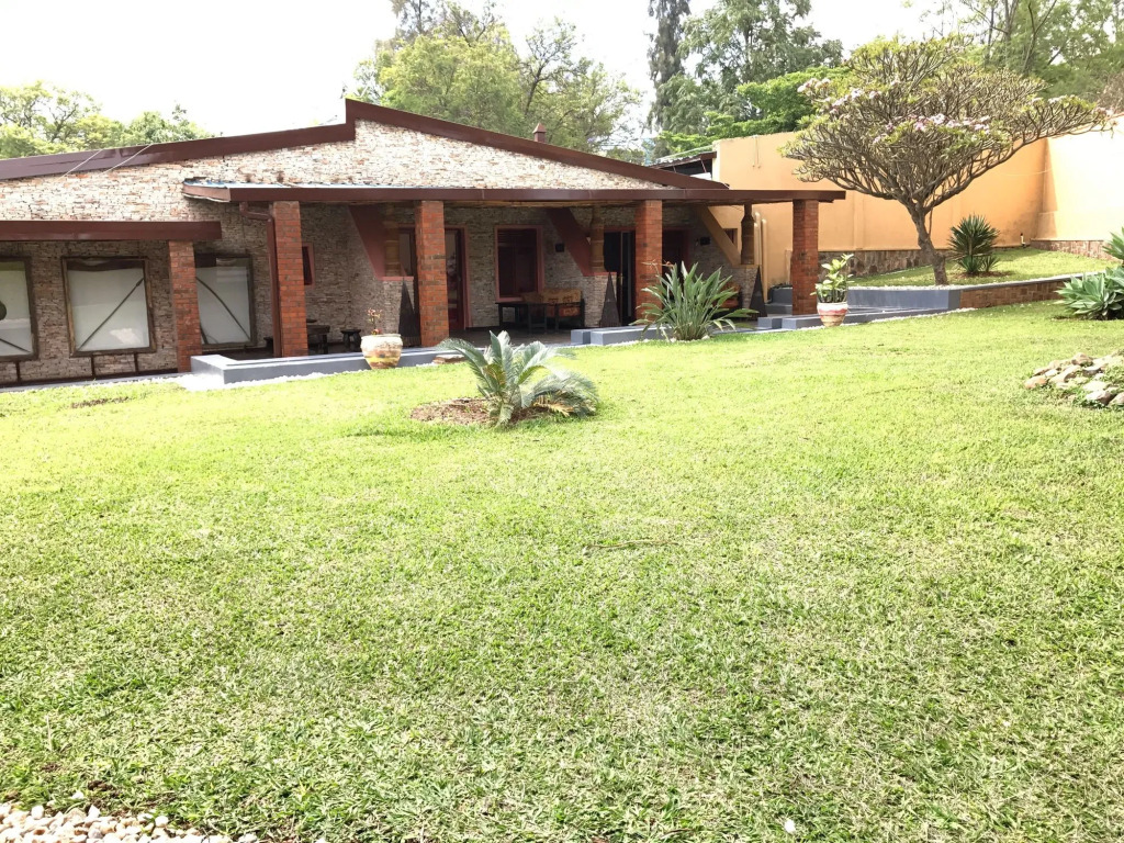 Inside Afrika Boutique Hotel