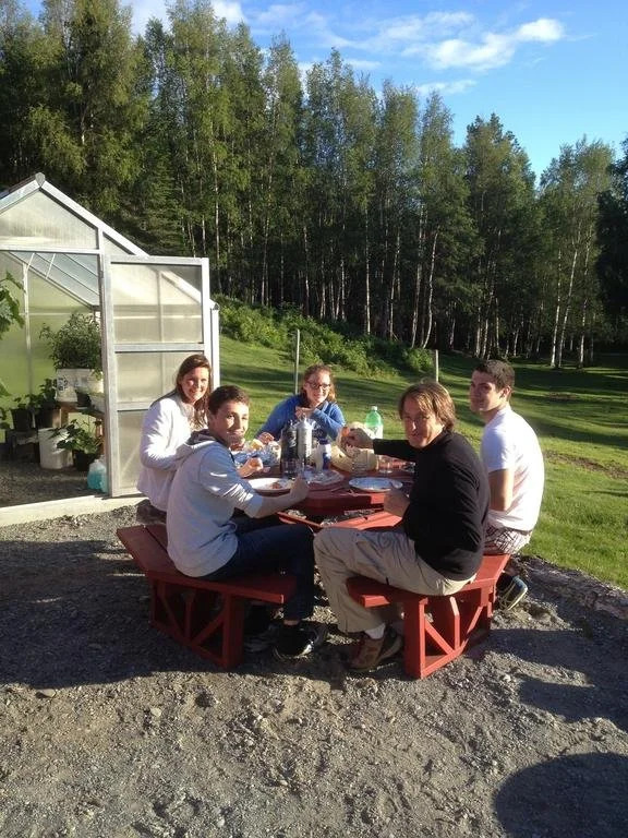 Red Cabin Bed & Breakfast