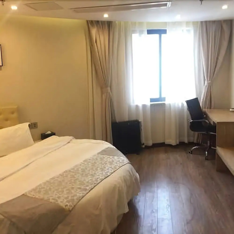 Pure Land Hotel