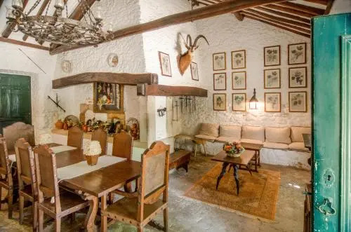 Quinta do Tojal - Palácio Privado Familiar