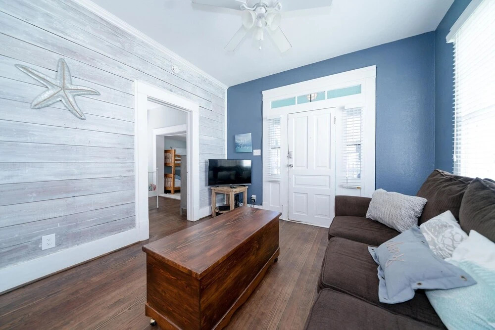 Out Of The Blue 2 Bedroom Home