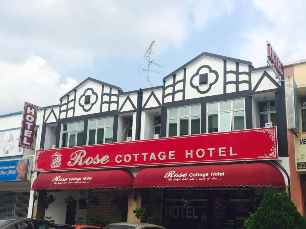 Rose Cottage Hotel Taman Daya