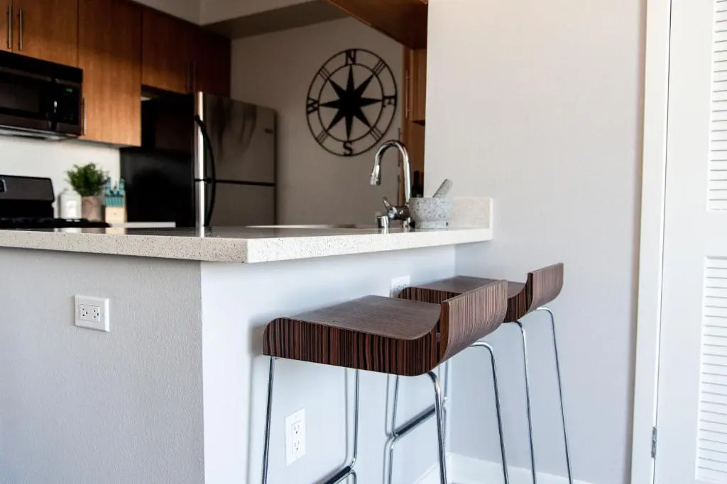 Santa Monica 2 Bed/ 2 Bath