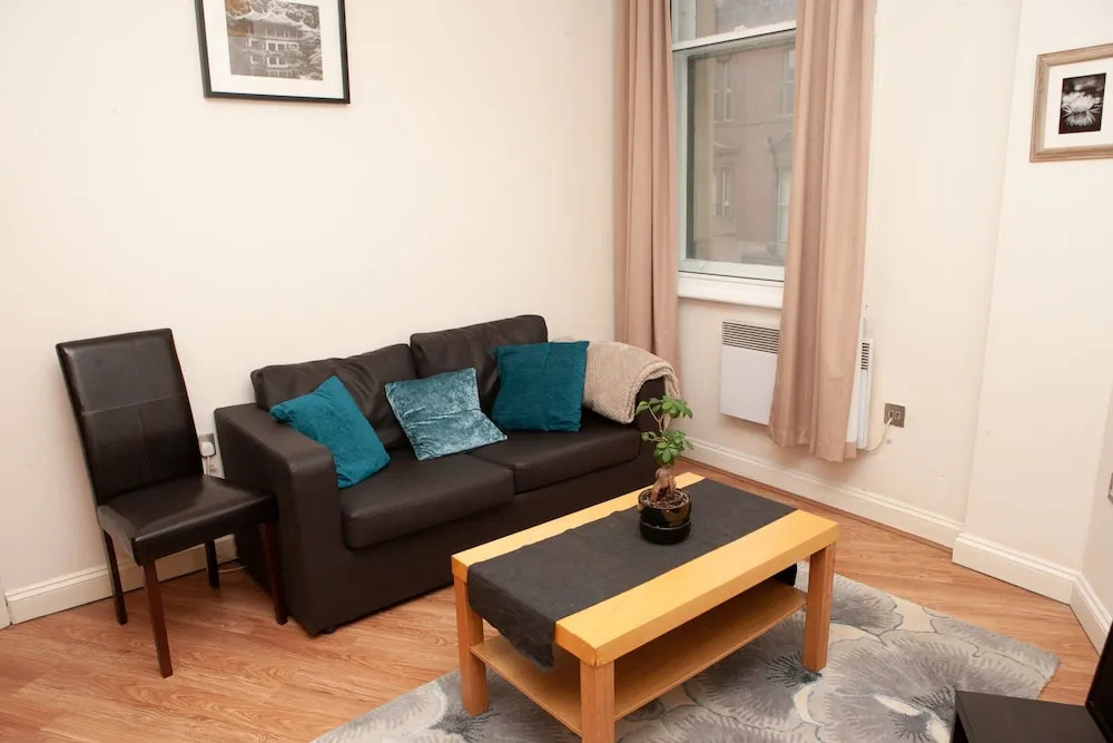 Modern 1 Bedroom in the Heart of Bristol