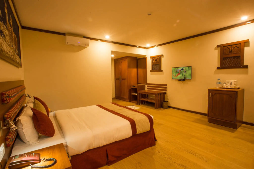 Rupakot Resort