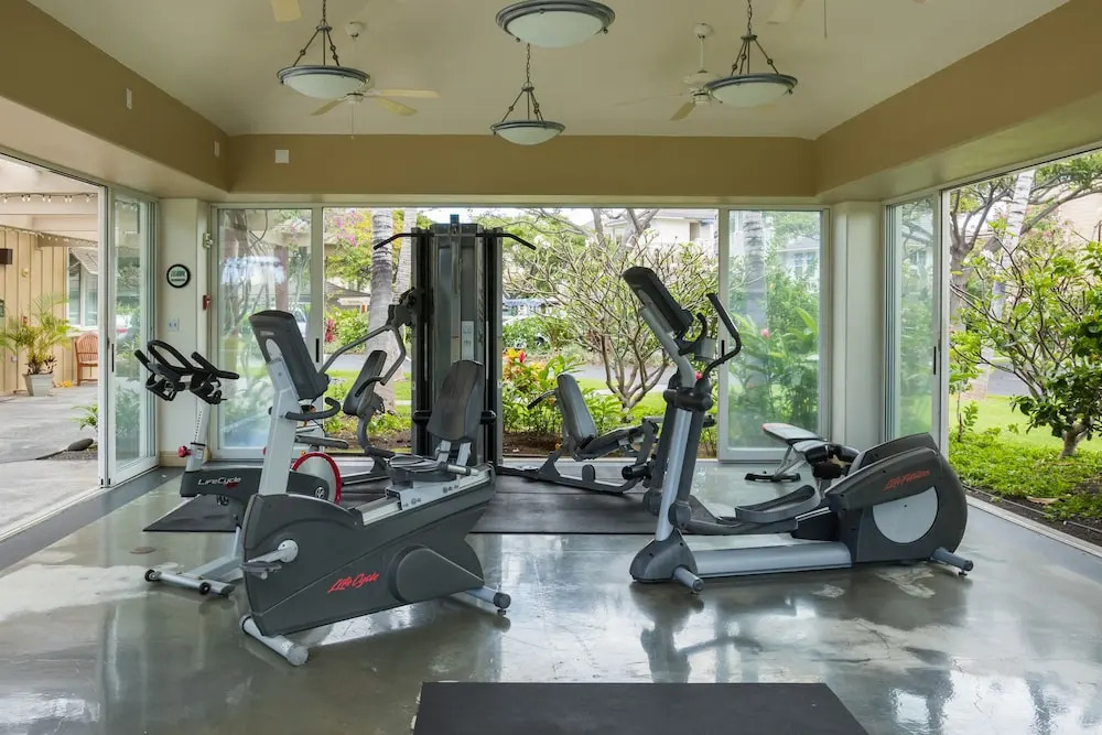Luxe 2br/2ba - Infinity Pool & Spa - 1 Mile To Bay 2 Bedroom Condo