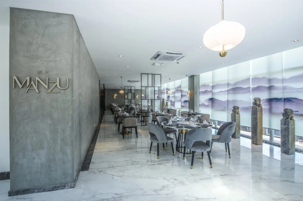 Ocean V Hotel