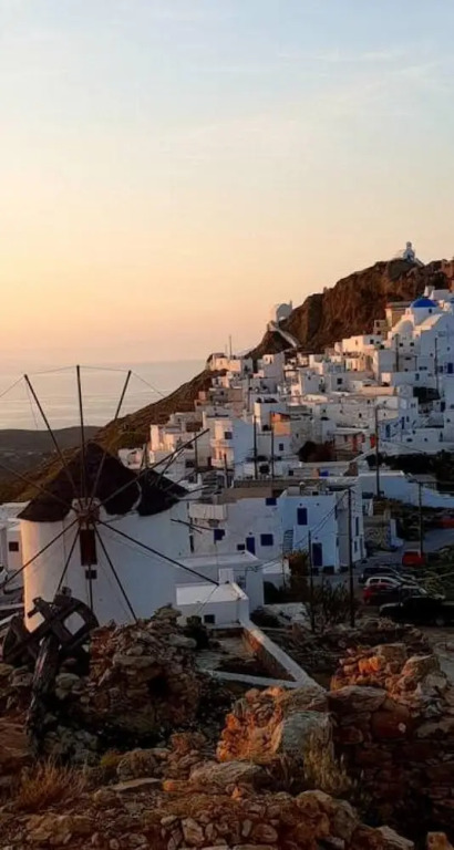 Milona s House in Chora Serifos