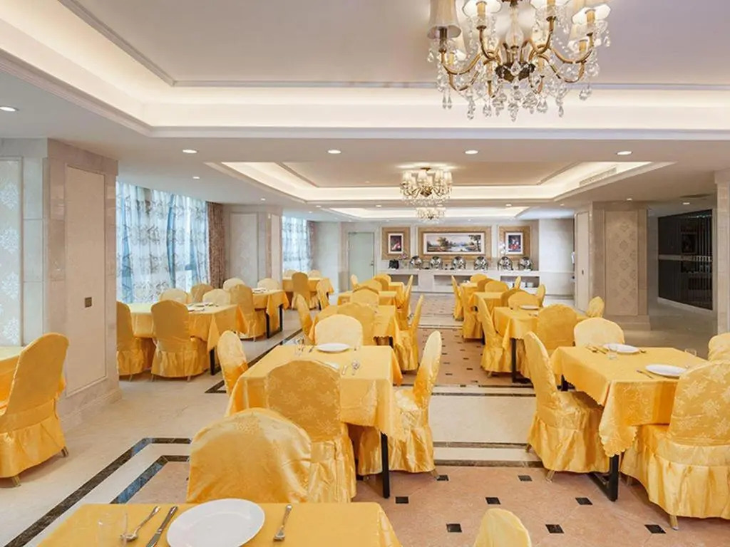 Vienna International Hotel Huiyang Municipal Square
