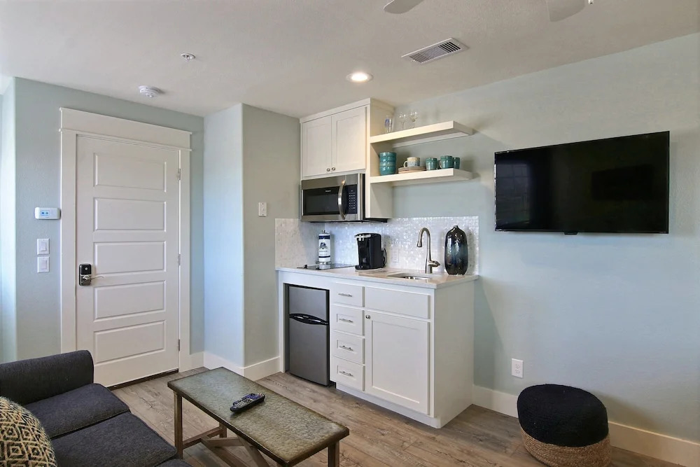 Trout Street Condo 3 Studio Bedroom 1 Bathroom Condo