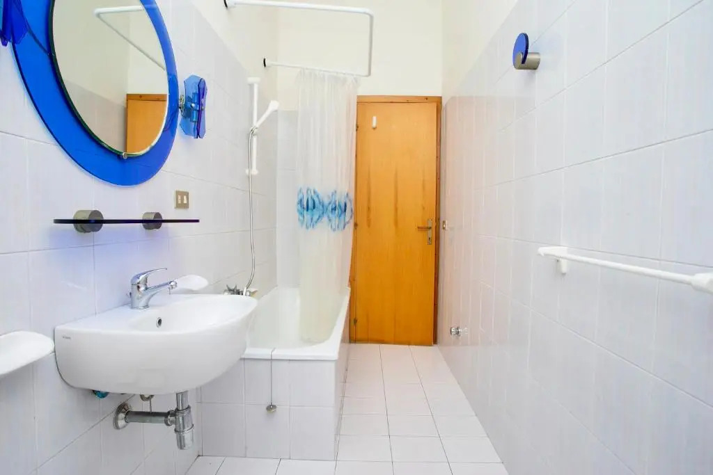 S78 - Sirolo, Trilocale Con Terrazzo in Centro