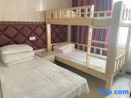 Zhoukou Jiujui Express Hotel