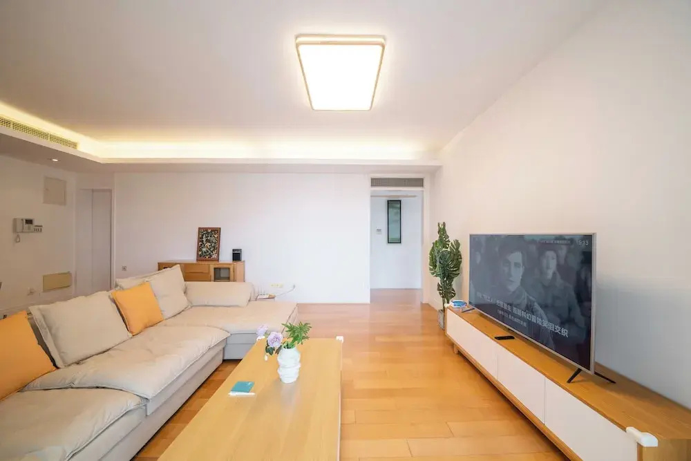 Tyms 3BR 2BA Apt near Xujiahui Metro