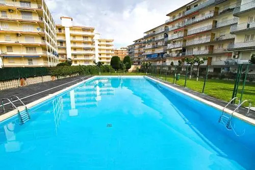 Pineda 8 Planet Costa Dorada