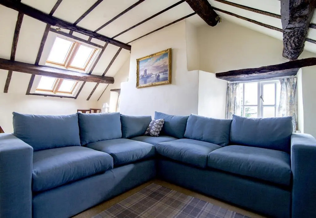 Coach House Norbury