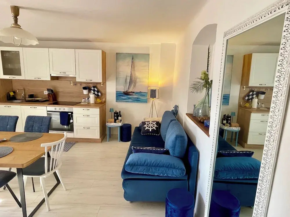 Holiday House Baska Hill