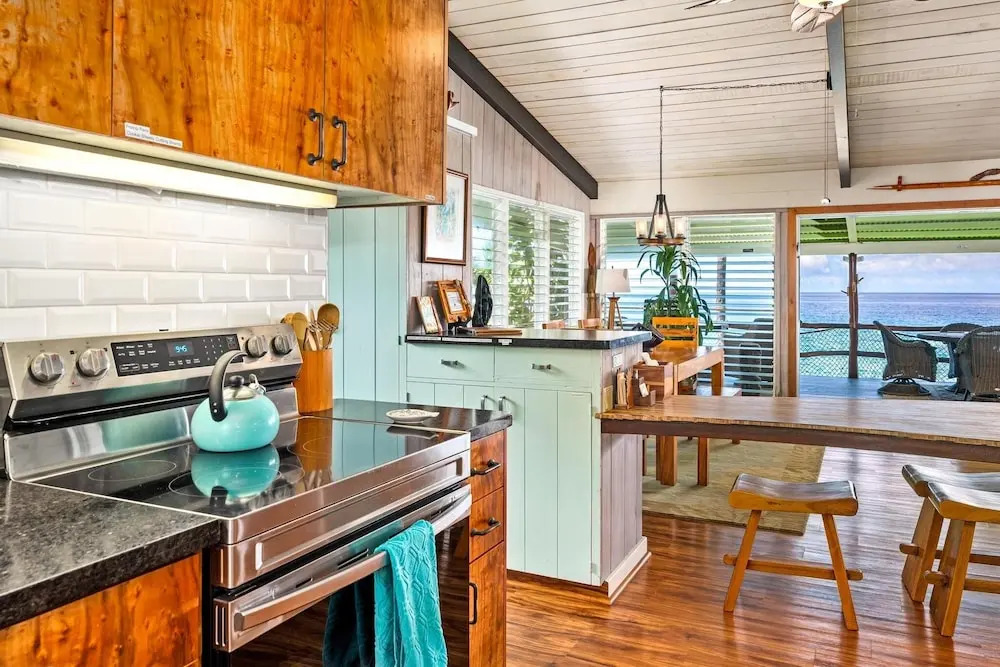 Big Island Private Home Alii Drive 6596 3 Bedroom Home