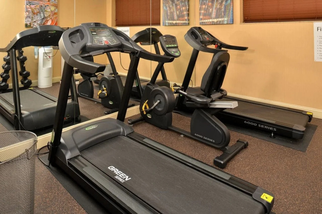 Holiday Inn Express Kennedy Airport
