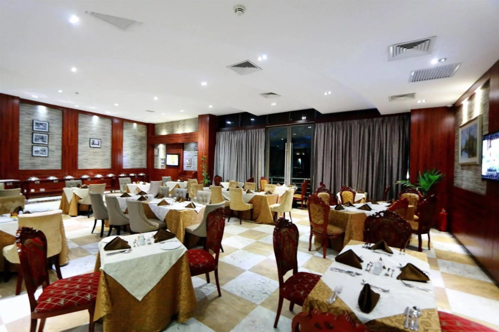Airport Golden Tulip Hotel
