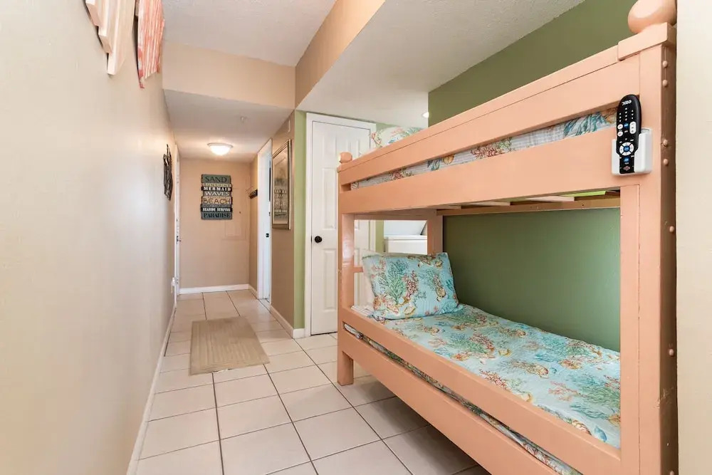 Emerald Towers West 1004 - Barefoot Bliss