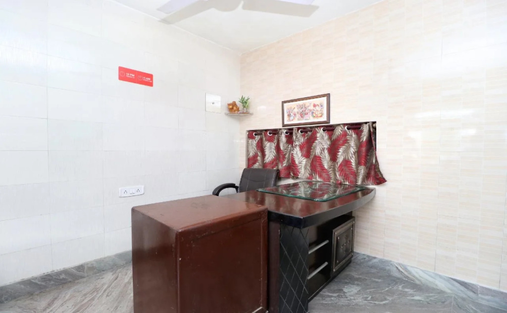 OYO 23066 Shiv Guest House