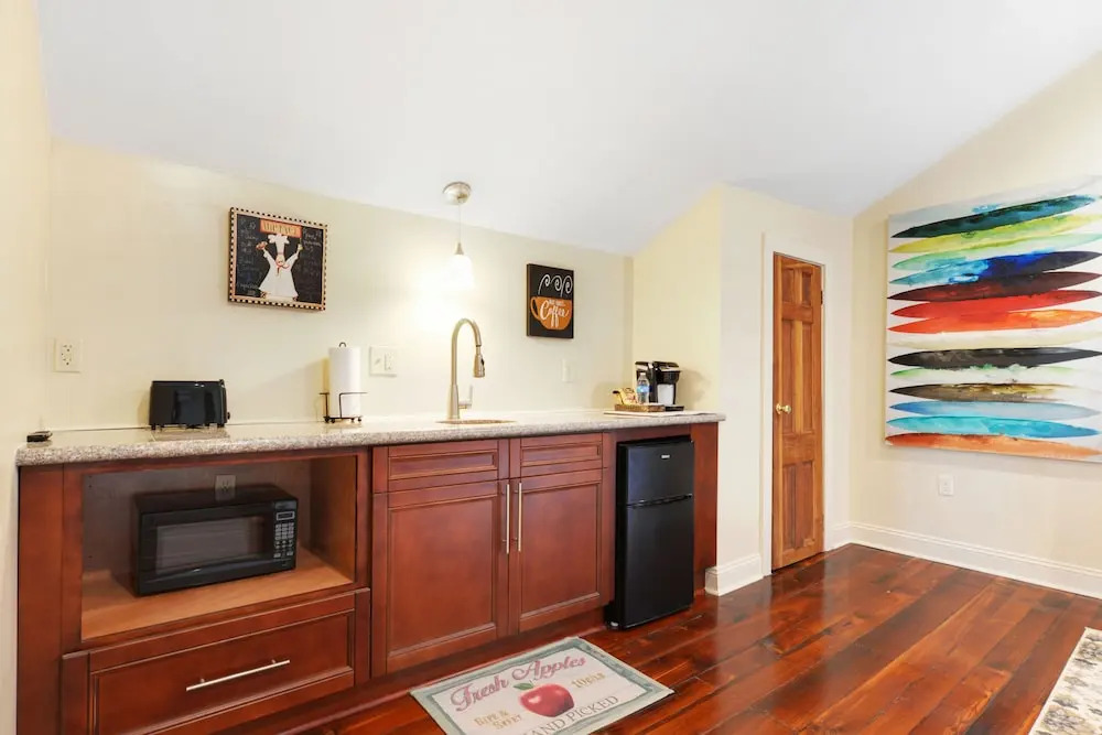 4 Bedroom 5 beds - 2030
