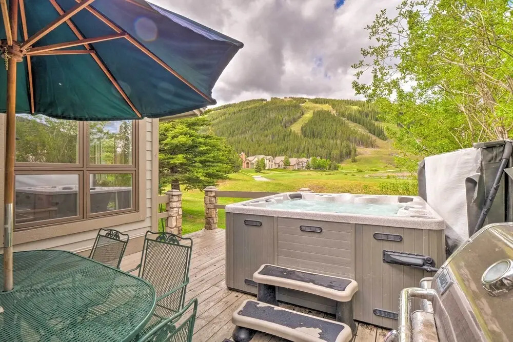 Walk to Ski Lift: Copper Mountain Home w/ Hot Tub
