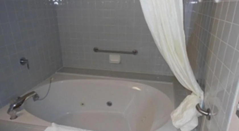 Motel 6 Abbeville, AL