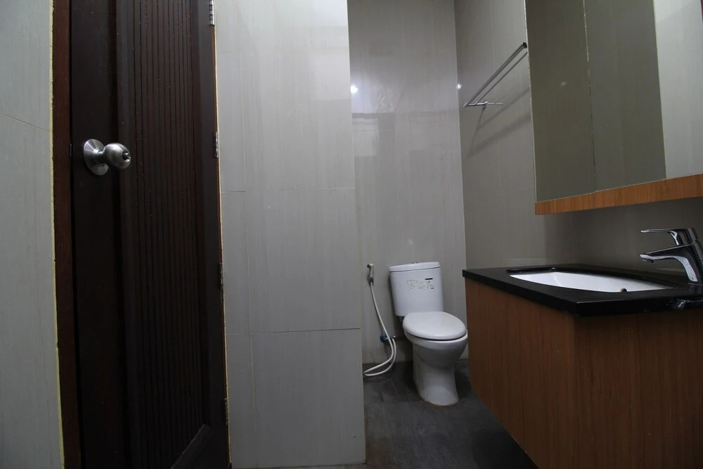 Airy Eco Kebon Jeruk Kelapa Dua Raya 5 Jakarta