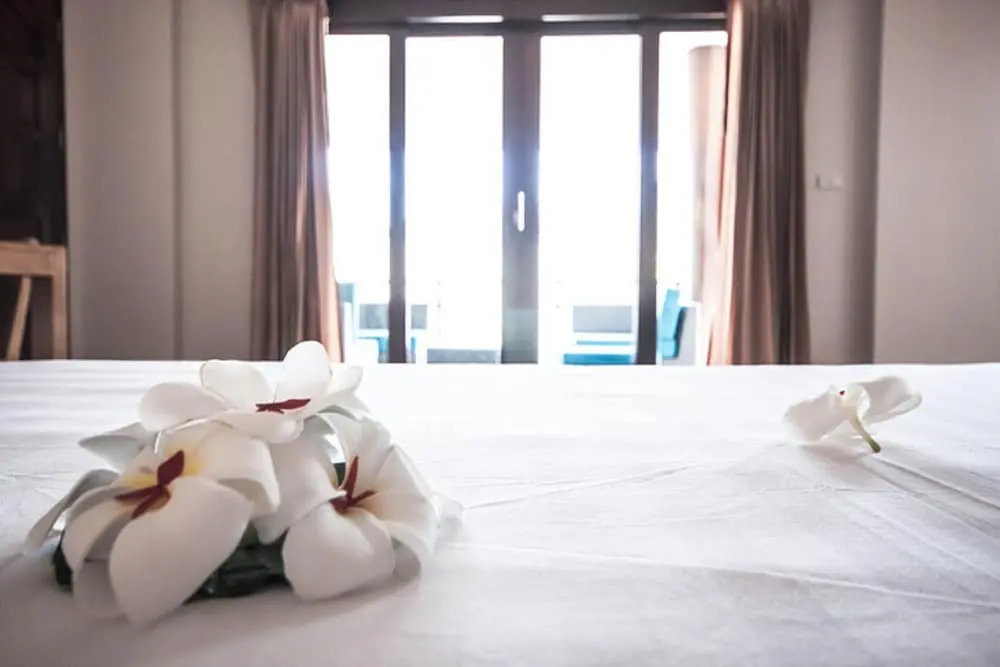 3 Bedroom Pool Villa 20 seconds from Samrong beach front