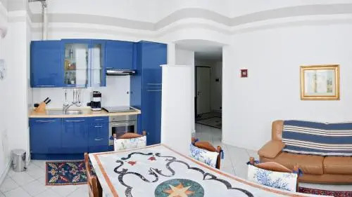 Romeo Apartments