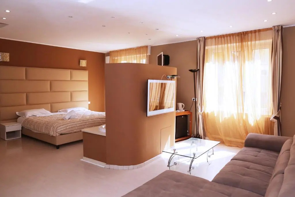 Hotel Globo Suite-Correnti hotels