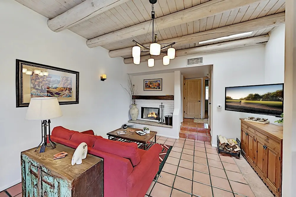 Stay Downtown! Chic Santa Barbara At Zona Rosa 1 Bedroom Condo