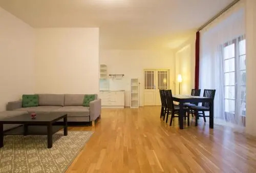 Apartment with free Garage Prague 1