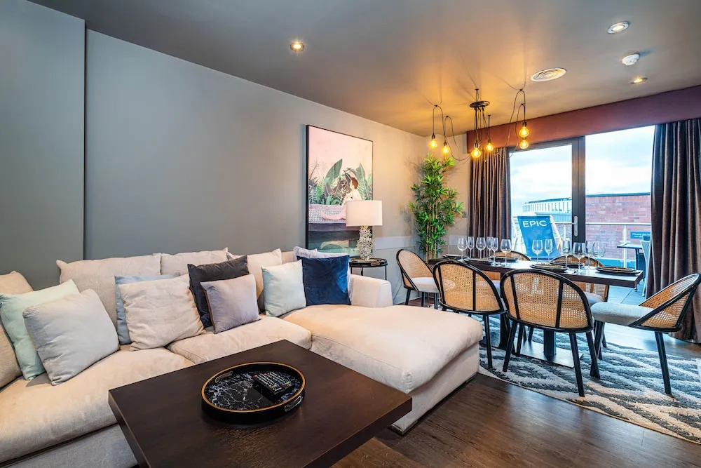 Tunnage Square Apartments by EPIC - Liverpool ONE