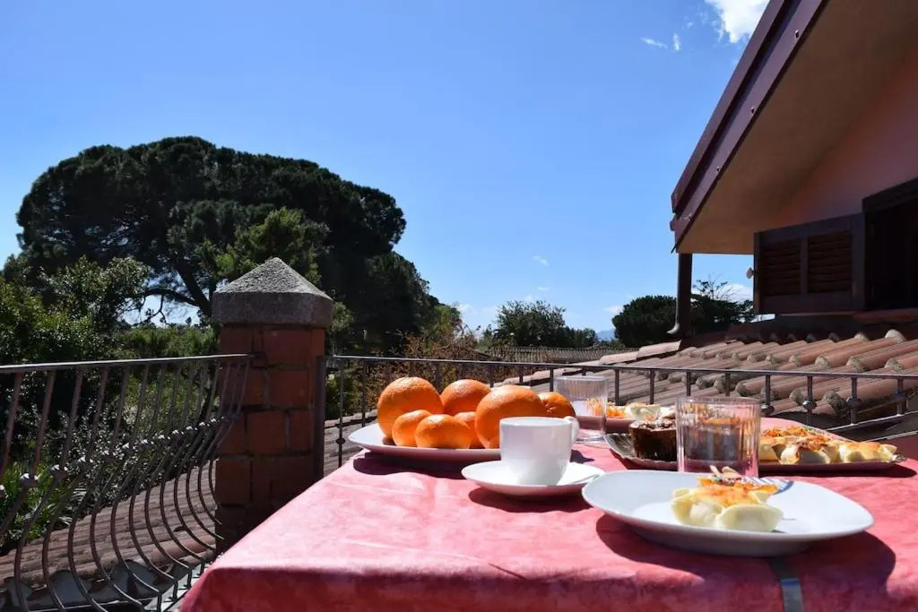 Arbatax, 200 metres from the beach: Apartment in villa with garden, 2 bedrooms