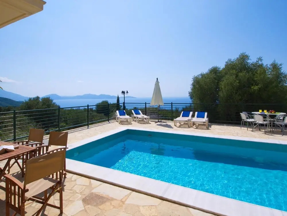 Villa Mandola Dazzling Views of Pine Trees Blue sea