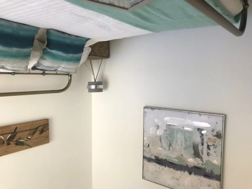 Fantastically Modern, Clean 1 Bedroom Flat for 4