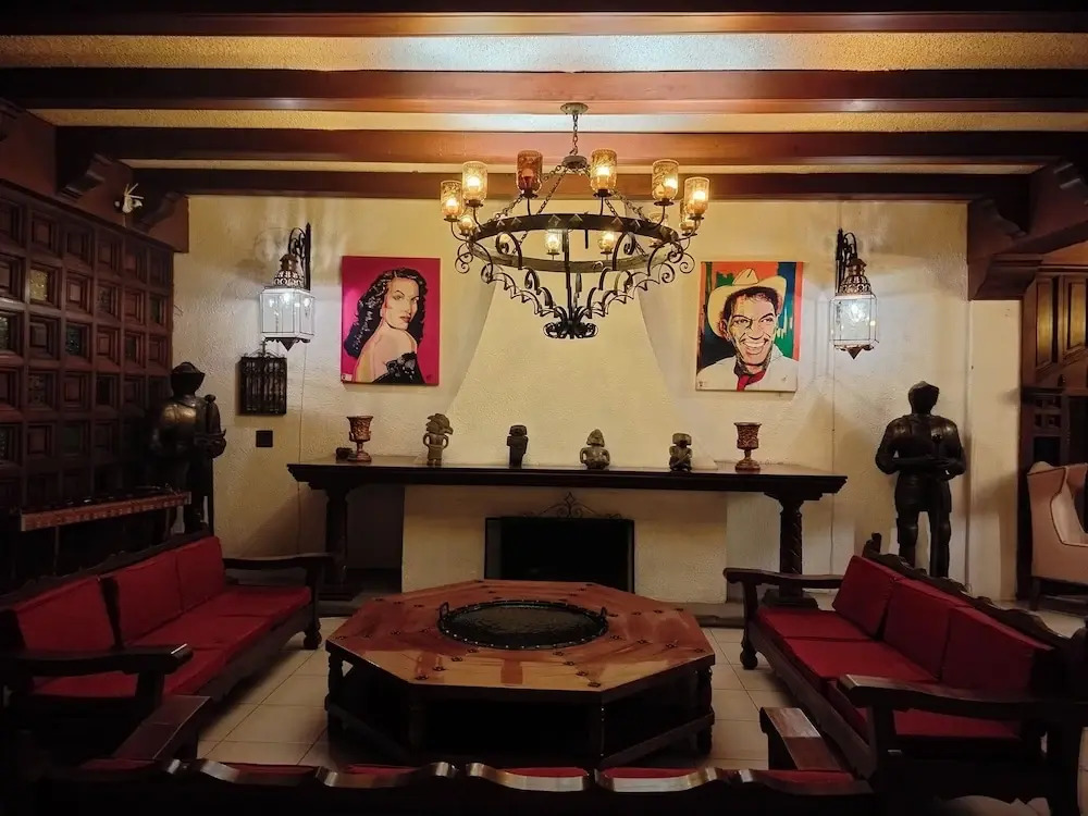 Suite H la ermita